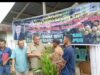 Zarfi Deson Serahkan Puluhan Ribu Bibit Pinang Batara dan Pupuk Kompos untuk Petani Pessel
