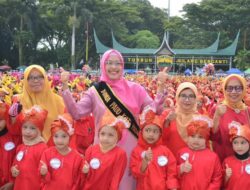 Ribuan Anak TK Tari Massal, Bunda PAUD Kota Padang Beri Apresiasi
