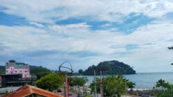 Muaro Padang dan Gunung Padang dibidik dari Gedung Kebudayaan Sumbar Jl Samudera Padang